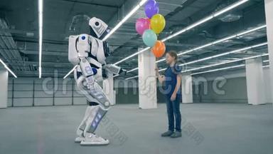<strong>机器人</strong>把气球给女孩，然后摸她的手